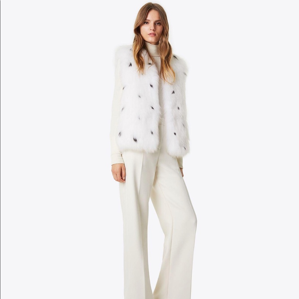 🎉🎉HP🎉🎉Stunning Tory Burch Beverly Fox Fur Vest
